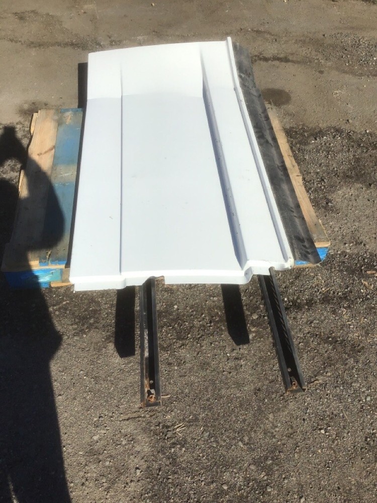 FREIGHTLINER CASCADIA Skirt