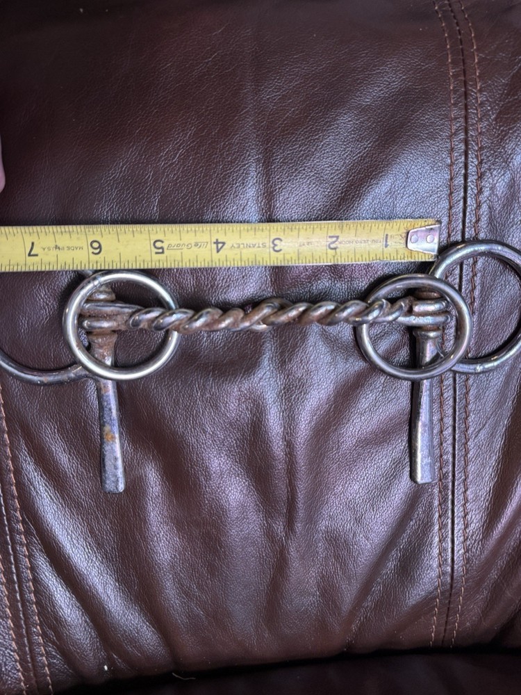 5.5 Inch Twisted Wire Half Cheek With 4 Rings Bit