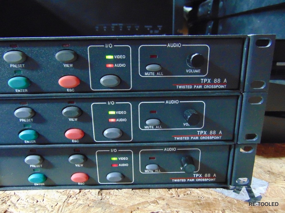 (1) EXTRON TPX Twisted Pair Matrix Crosspoint Switch TPX 88 A