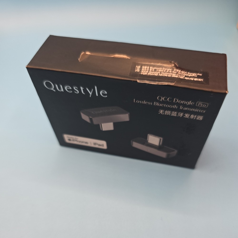Questyle QCCDongle Pro Lossless Bluetooth TransmitterMfi Certified NEW open box