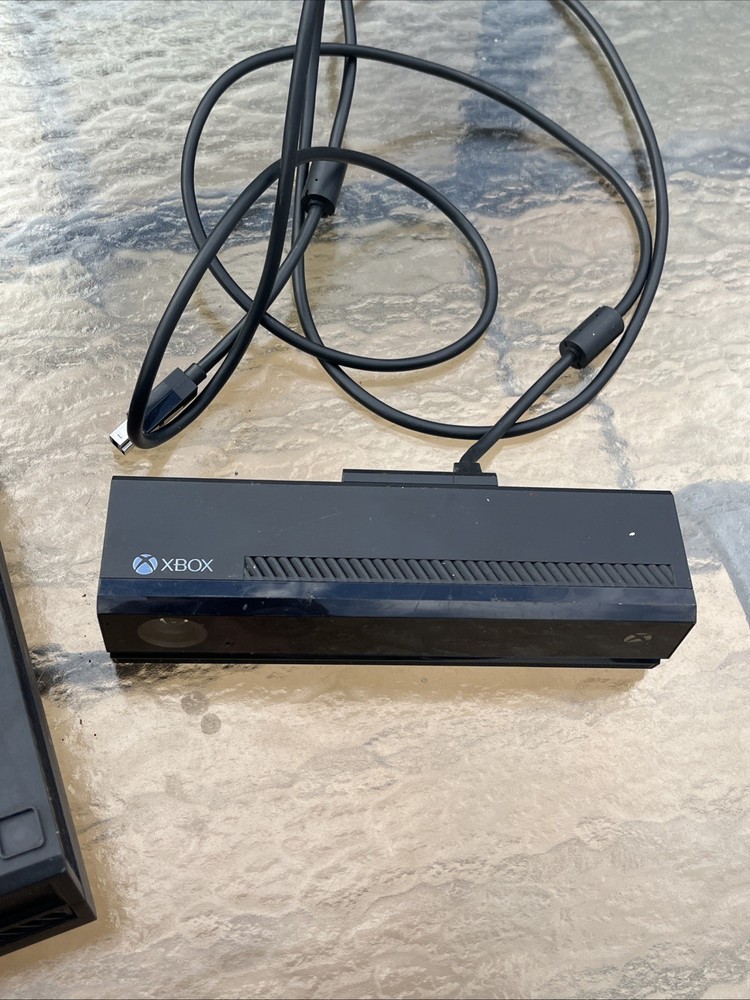 500GB Microsoft Xbox One - 1540