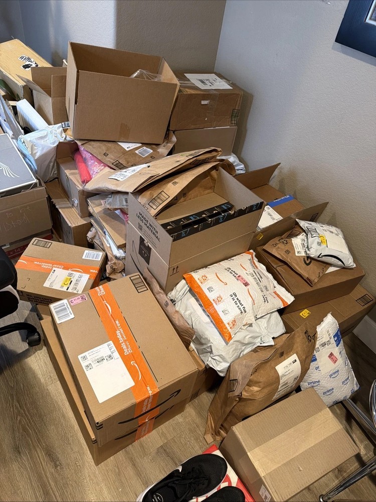 Exciting Large mystery box (general merchandise)