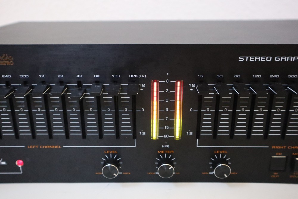 Vintage Pyramid PM-8600 Graphic Stereo Equalizer