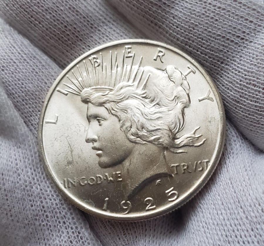 1925 P Peace Dollar BU
