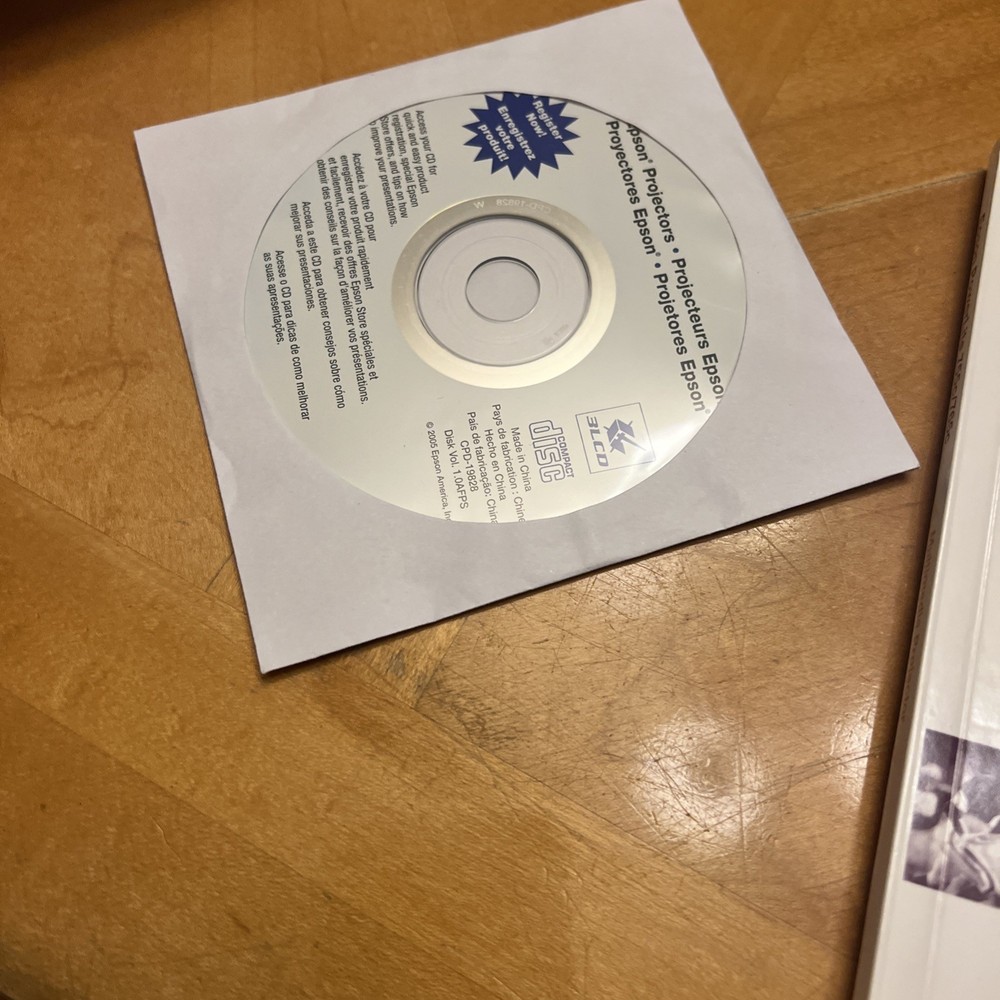 Epson PowerLite 765c 3LCD Multimedia Projector w/ Case, Remote, Cables, Manuals