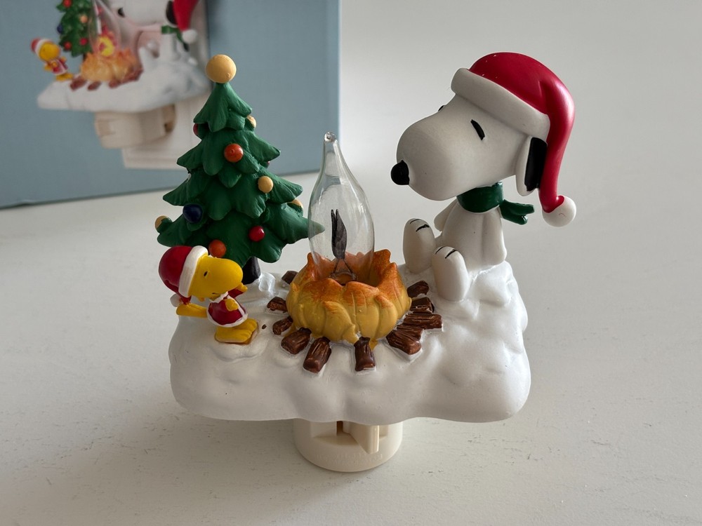 Peanuts Outdoor Campfire Night Light