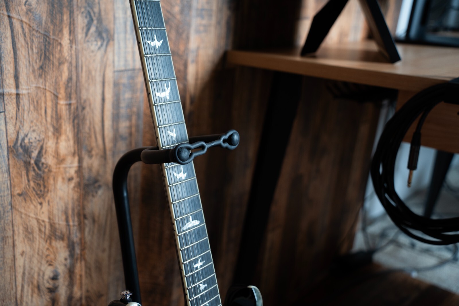 Rok-It Standard Stand for Acoustic, Electric, or Bass Guitars; (RI-GTRSTD-1)