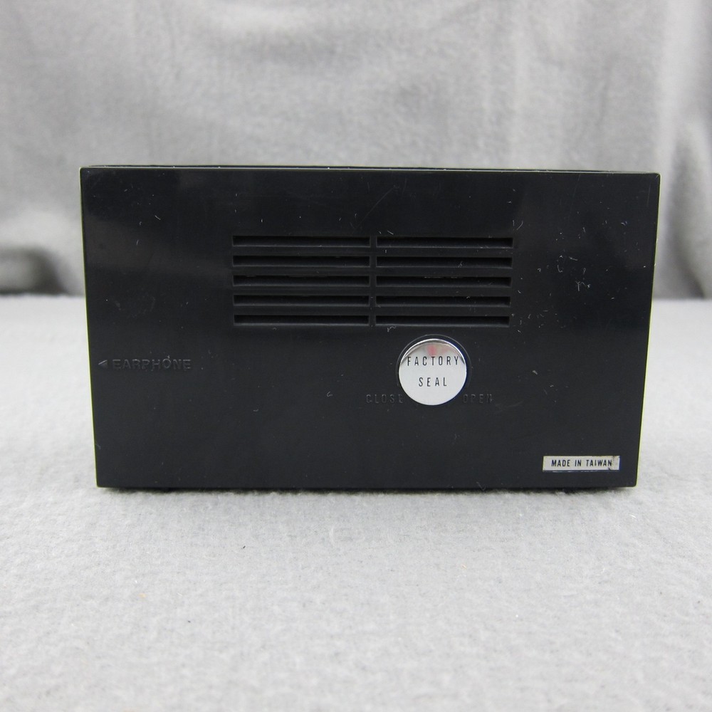 Elgin Solid State Transistor Radio AM Tested Working Vintage *Note*