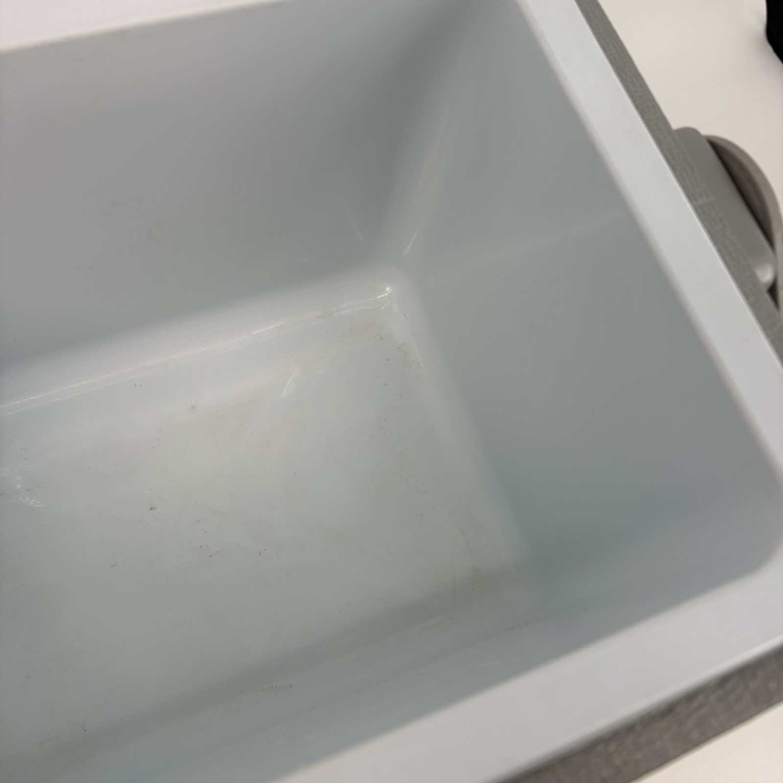 Vintage Gott Tote 6 Cooler Console Arm Rest With Cup Holder, Red, Read DS!