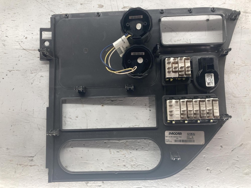 2013-2022 Peterbilt 579 SWITCH Dash Panel - Used