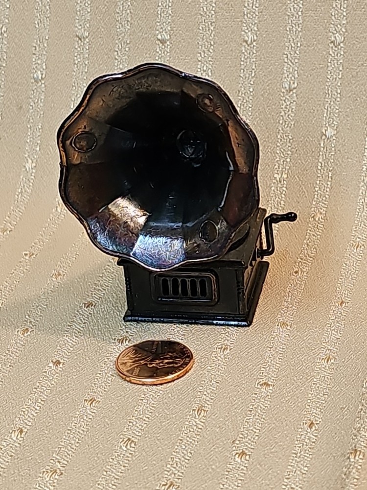 ANTIQUE FINISHED DIE-CAST PHONOGRAPH PENCIL SHARPENER