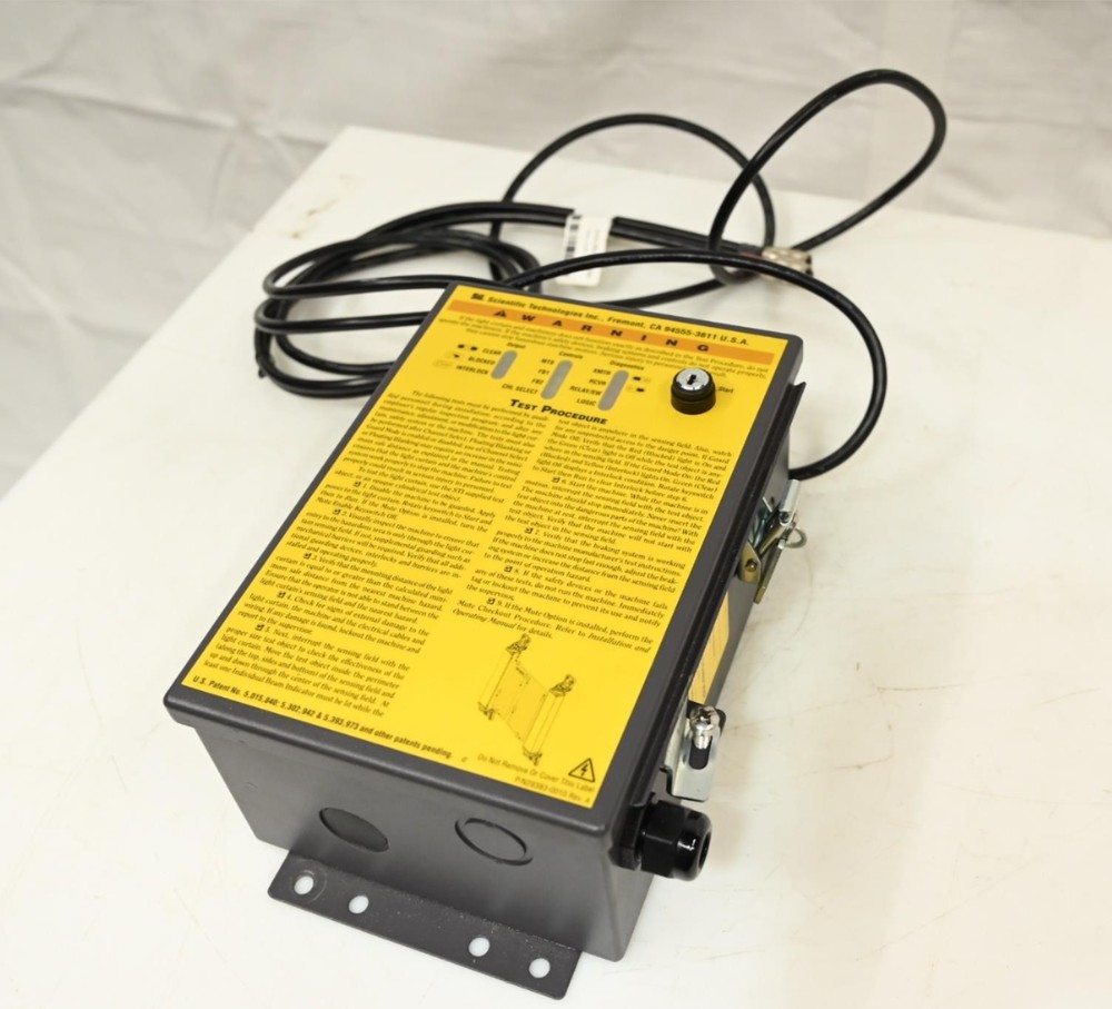 Omron MC42D-1-AC Safety Mat Controller