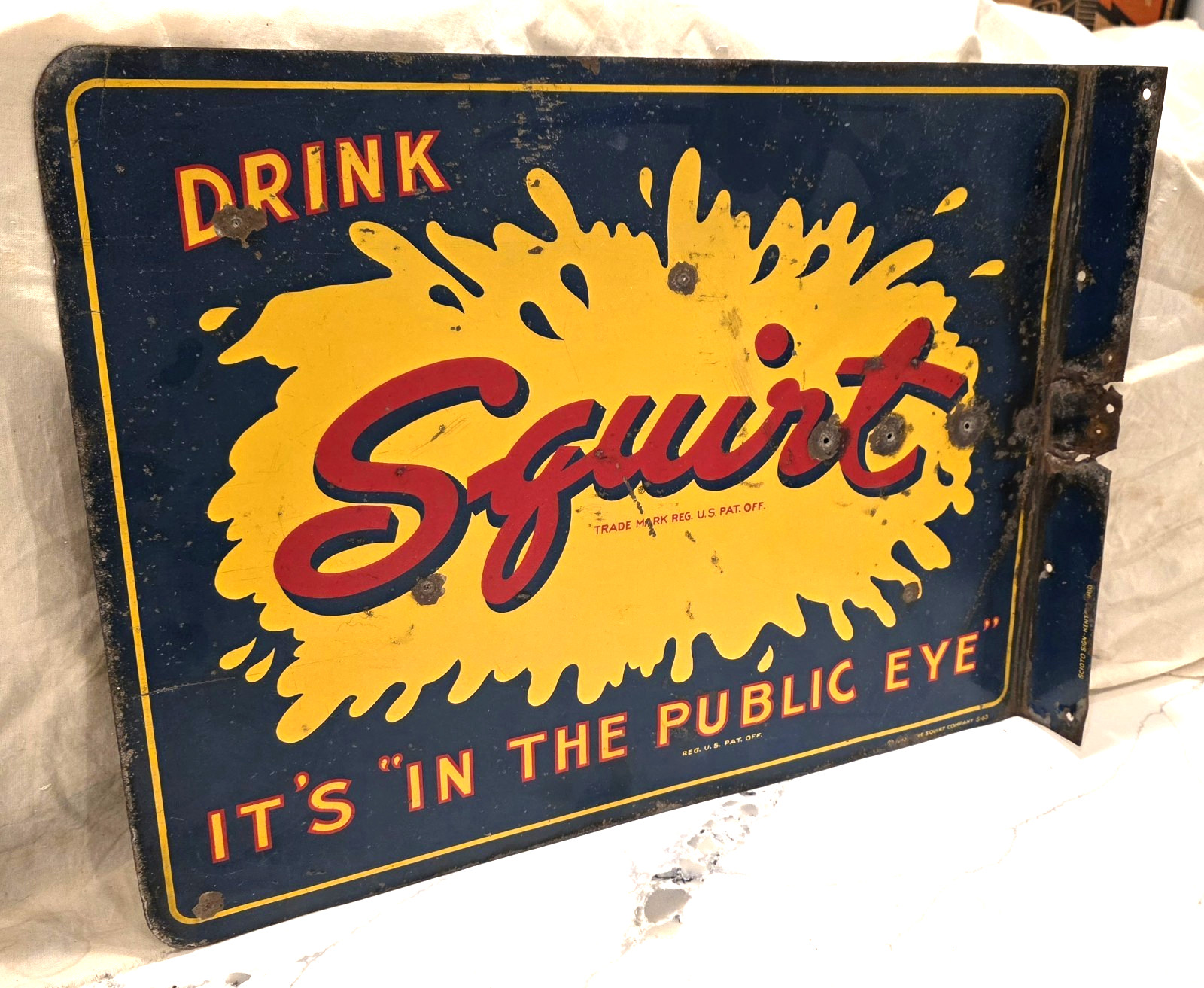 Rare Original 1963 Drink SQUIRT Flange Sign - It's In The Public Eye - 18" x 14"