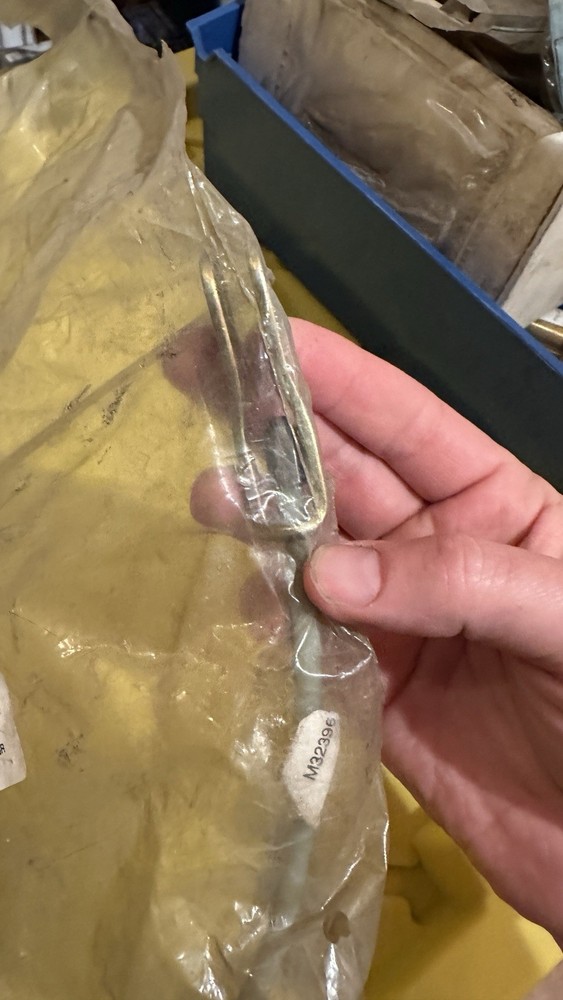 Mack 27RC245P2 Cable NOS OEM