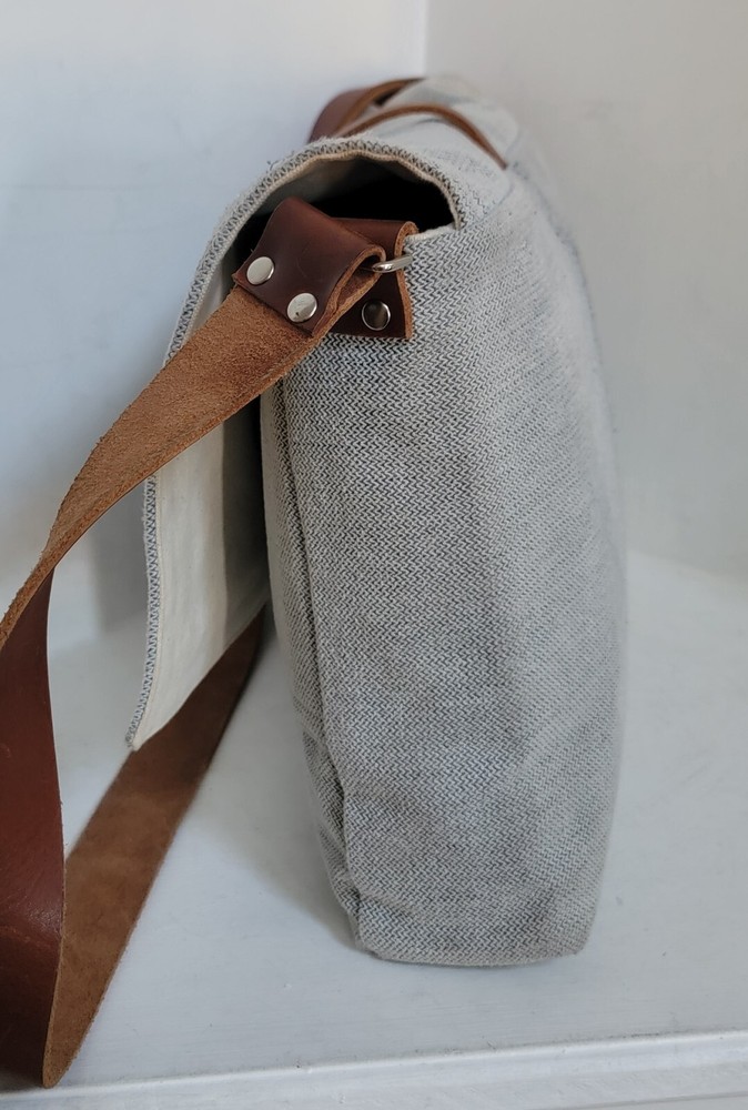 moose + pine Unisex Laptop Messenger Bag Dark Denim EUC