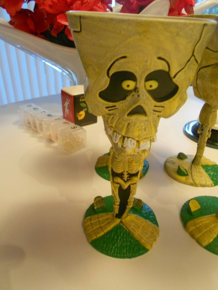 SKELETON GOBLETS (4) PLASTIC VG+ CONDITION 7" TALL