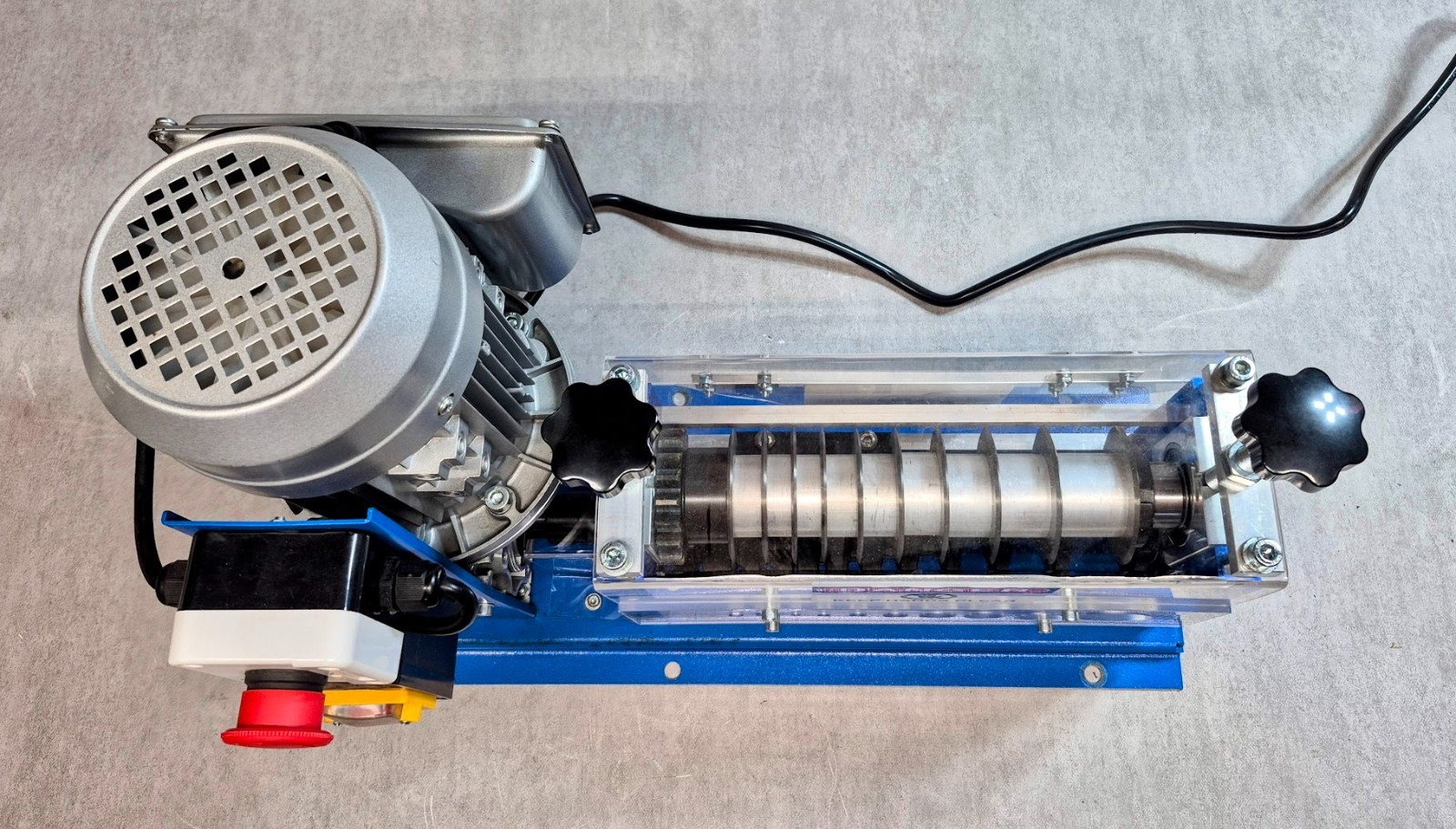 GARVEE 370W Auto Wire Stripper Machine 110V 1.5-32mm 1/16-1-1/4" 75ft/min Motor