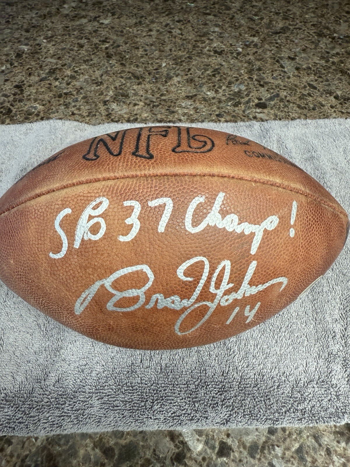 Brad Johnson  GAME-USED💪Signed +Inscribed Ball Tampa Bay Buccaneers 2002-2003