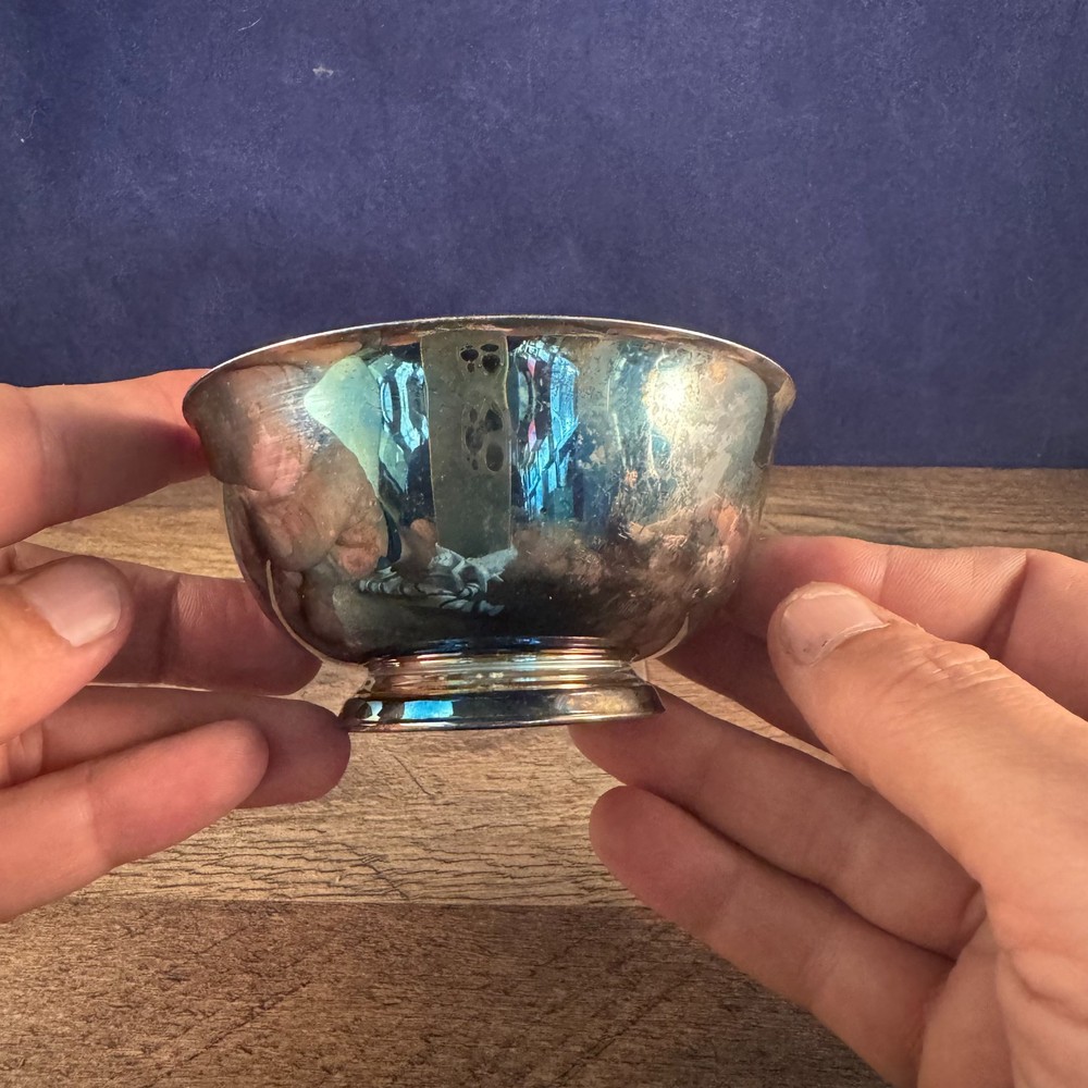 Vintage Oneida Silverplated Footed Bowl 4"Dia 2"H