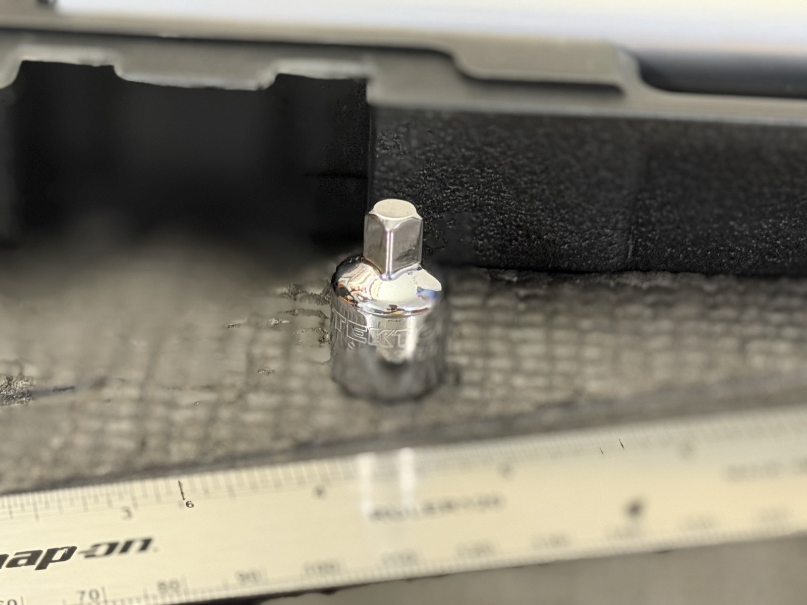 Tekton 3/8” 10-100 ft/lb 90 Tooth Micrometer Torque Wrench - TRQ51402