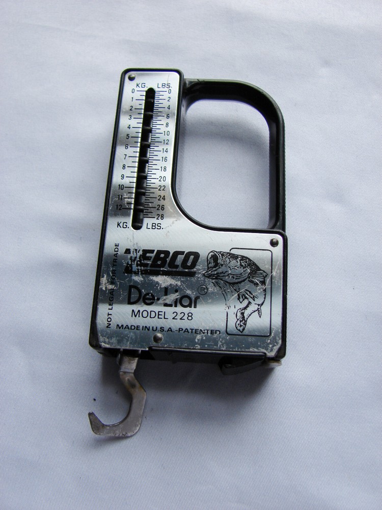 Zebco De-Liar 228 Pocket Scale / Balance 28lb