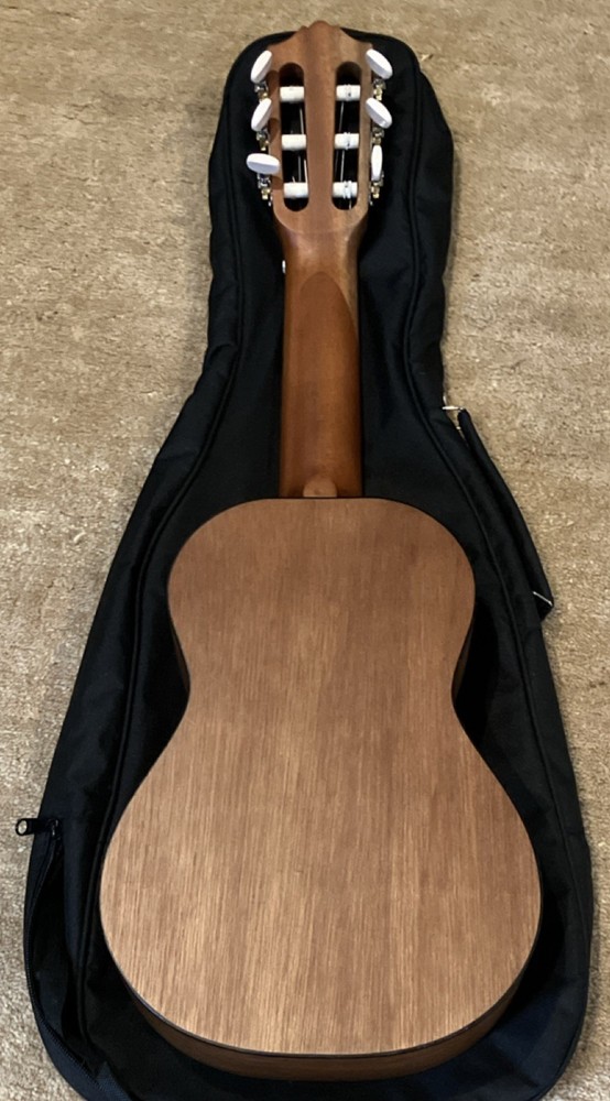 Guitalele Ukulele brand new 😍