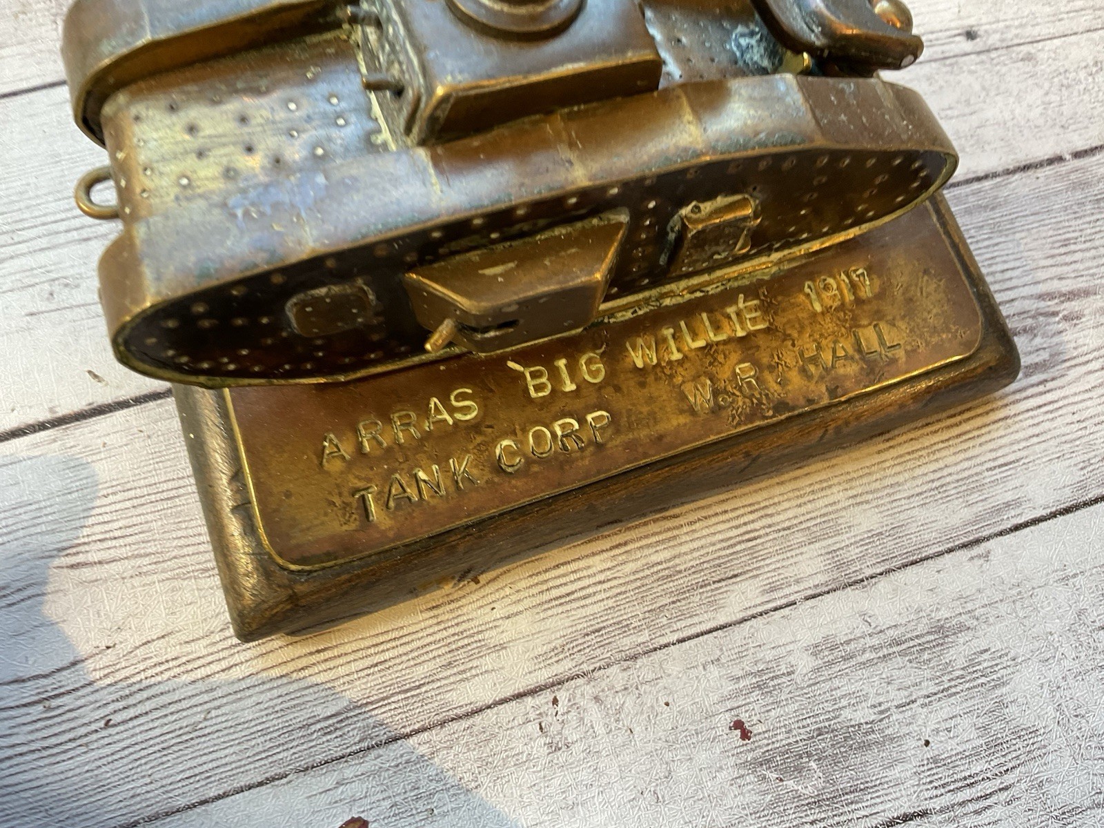 ORIGINAL AMAZING WWI TRENCH ART MK1 TANK LIGHTER 1917 BATTLE MARKED / NAMED
