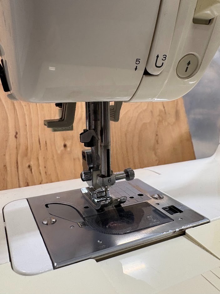 Baby Lock PRO LINE BL6600 Computerized Sewing Machine with Pedal