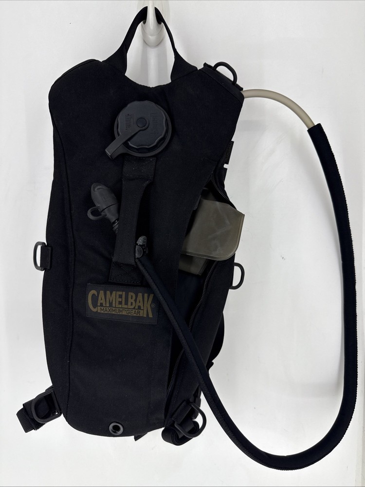 CAMELBAK MAXIMUM GEAR HYDRATION BACKPACK BLACK