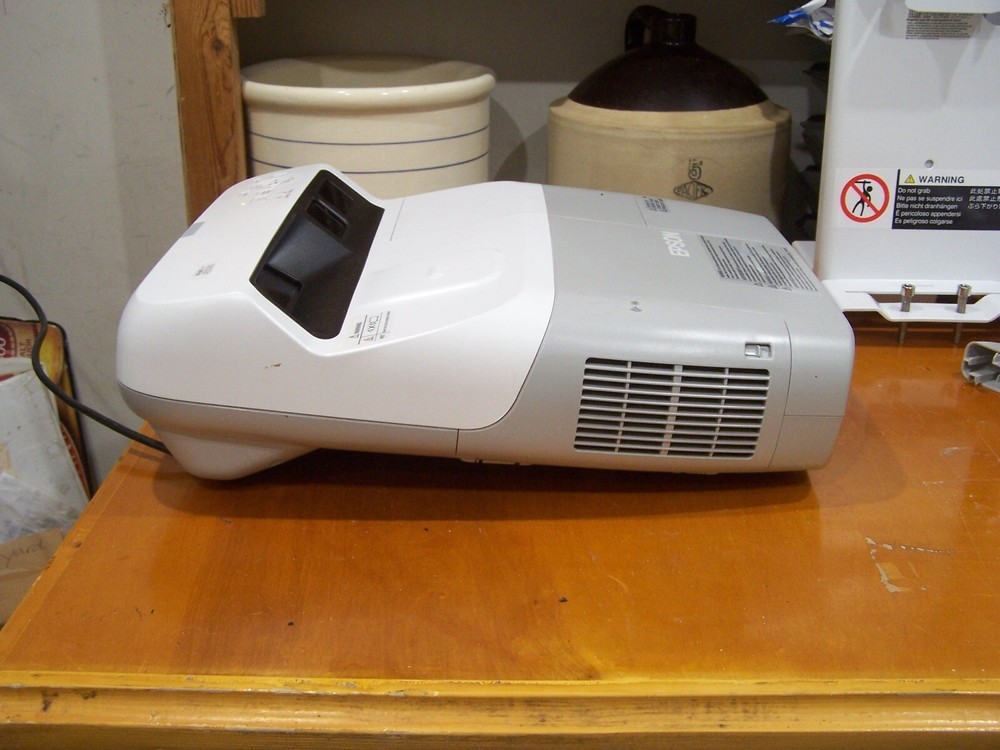 Complete Epson BrightLink 450Wi Interactive Projector / H317A lamp hours 41