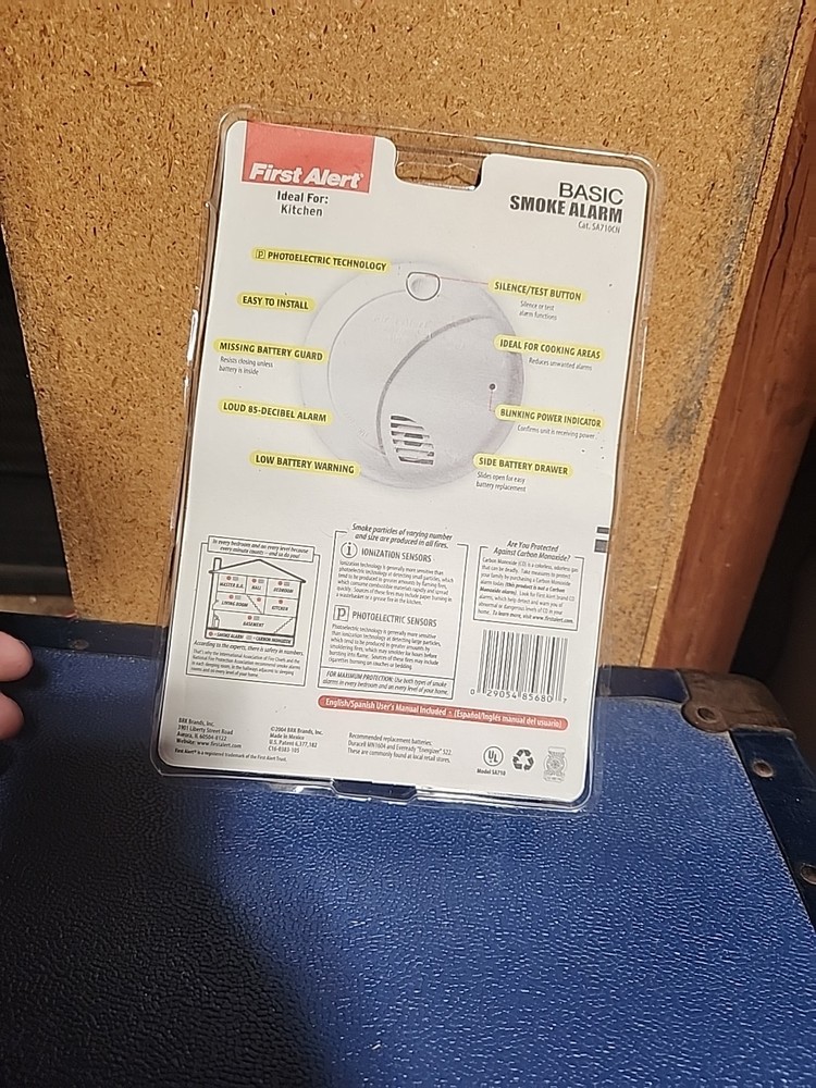 First Alert Basic Smoke & Fire Alarm SA710CN - NEW SEALED