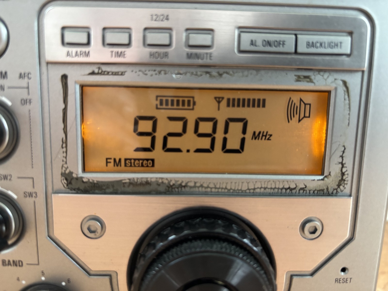 Grundig S350DL AM/FM SW1/SW2/SW3 High Sensitivity World Receiver No Glass