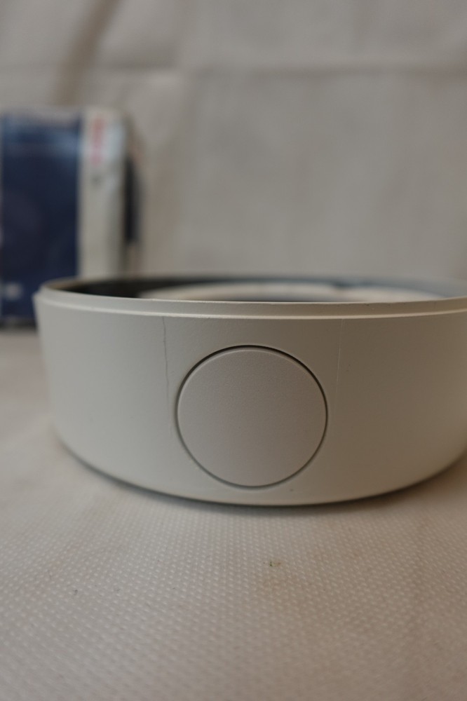 BOSCH VDA-455SMB Surface MNT BOX IMPACT FlexiDomeXT Accessory Connection Box