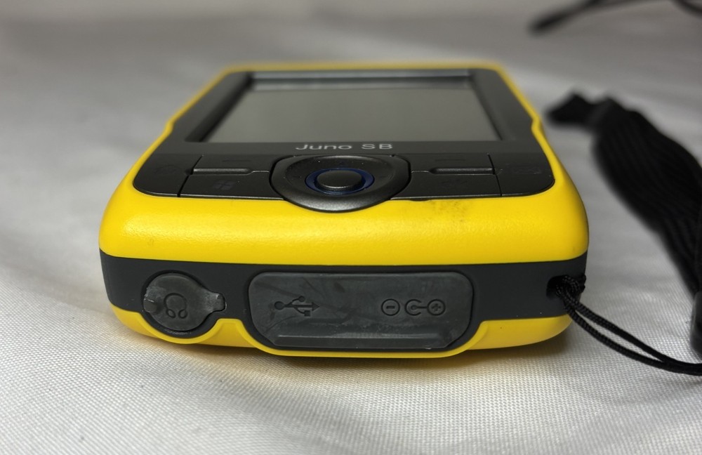 Trimble JUNO SB Outdoor GPS Mapping Data Collector