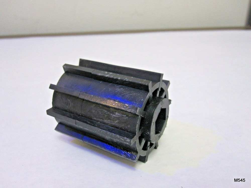 Kinze GD7148 Insecticide Hopper Feed Roller
