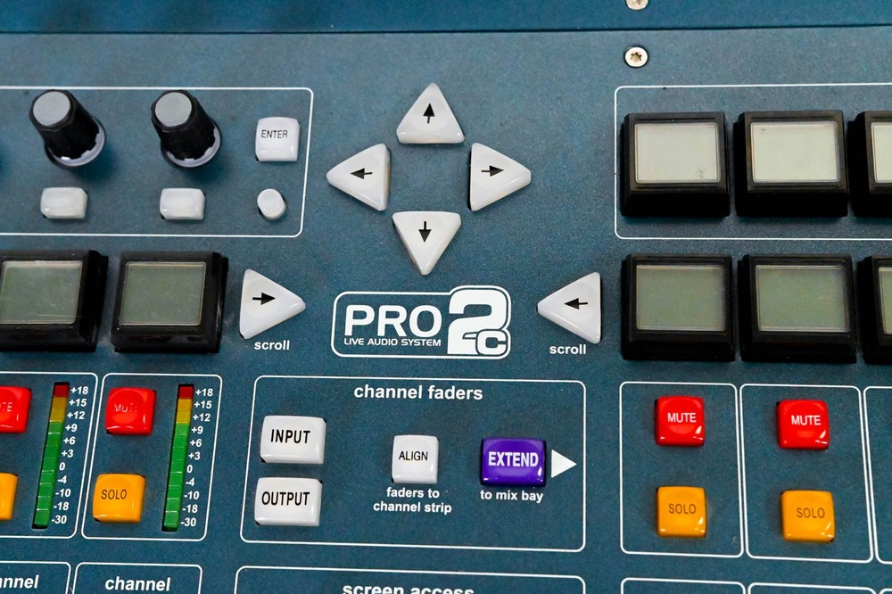 Midas PRO2C Live Digital Audio Mixing Console CG01WKX