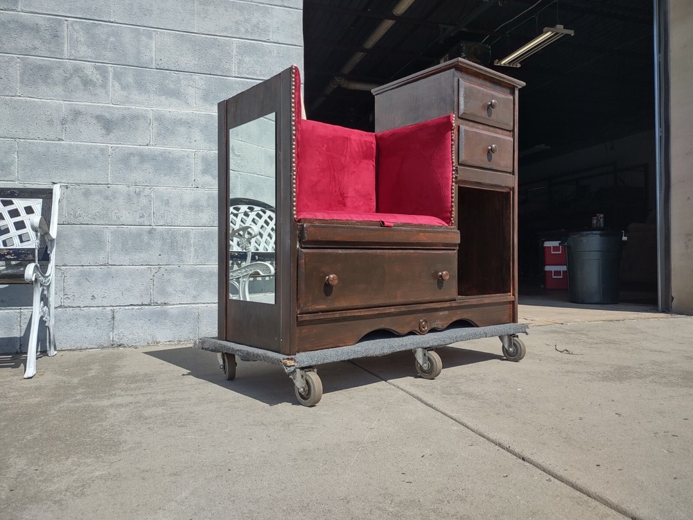 Entryway bench with storage and mirror