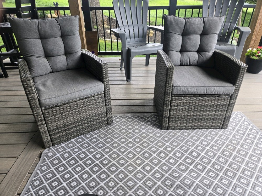 5 PIECE PATIO SET !!