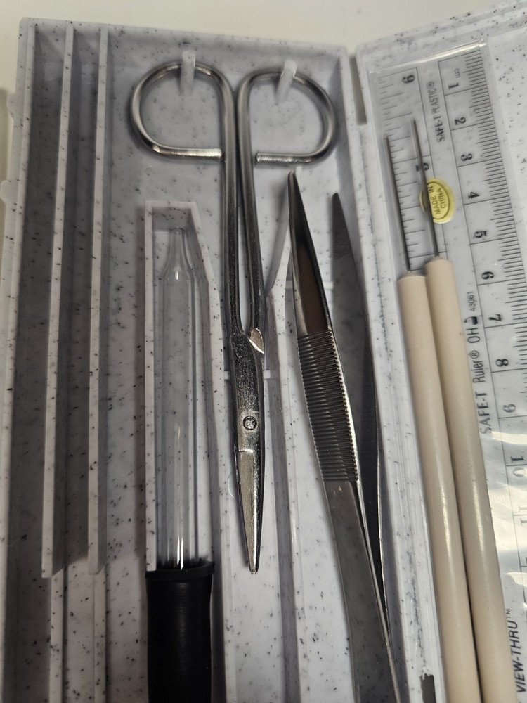 Dissection Kit with case 14-0773 VWR Great Never Used