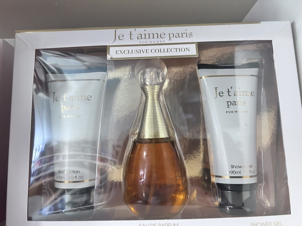 Mother's Day perfume sets for Mom