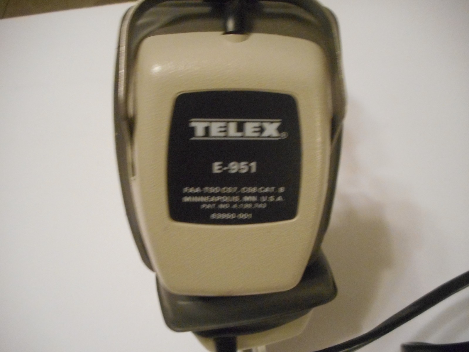 Telex Aviation Head Set. Model E-951 ( 63950-001). VG Working Condition.