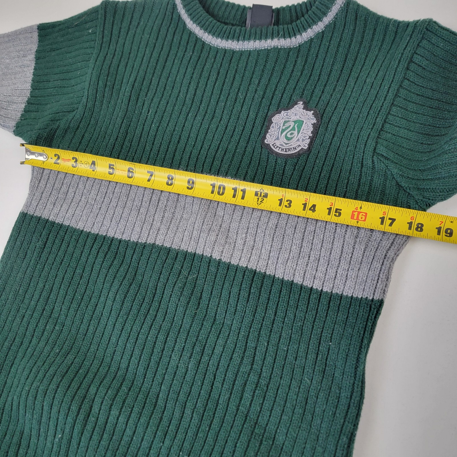 Wizarding World Harry Potter Slytherin Sweater Scotland Large Universal Studios