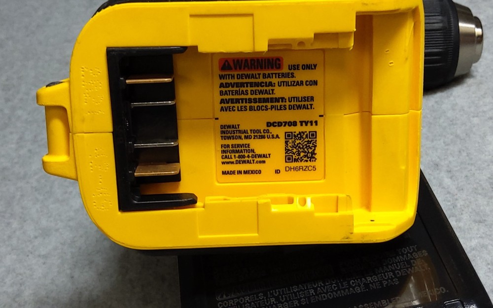 DEWALT ATOMIC 20-Volt MAX Cordless Brushless Compact Drill/Impact Combo Kit