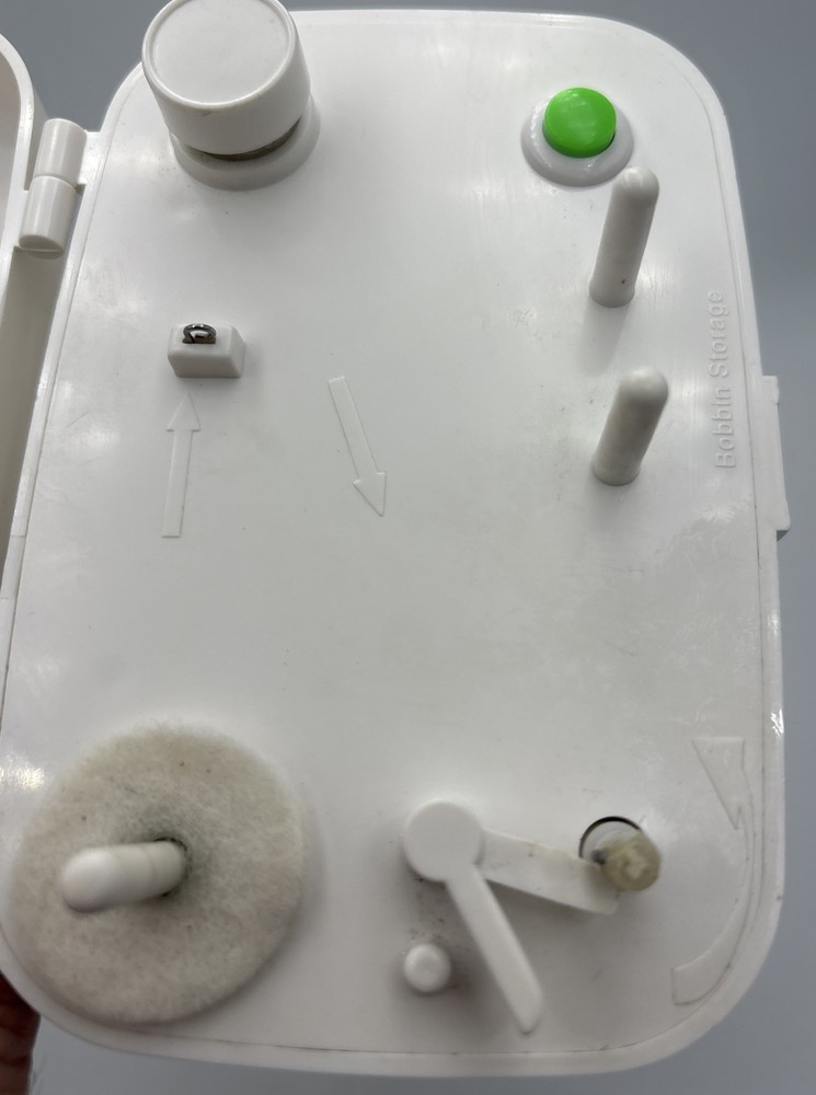 Wrights SideWinder Portable Bobbin Winder Sewing Machine Thread Crafting