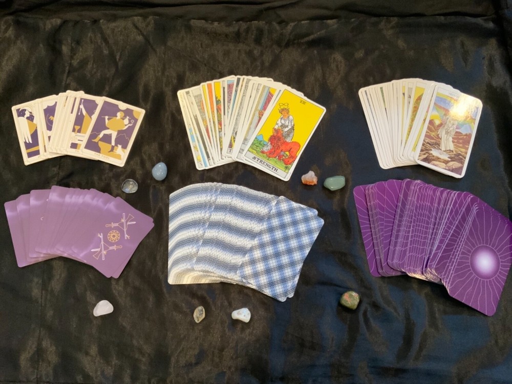 Tarot Reading Quick Response via message with photo - 1 question