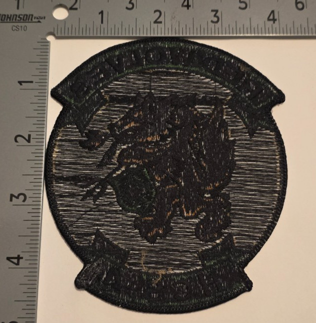 4.5" MARINE CORPS HSC-4 SQUADRON RED WOLVES EMBROIDERED JACKET PATCH