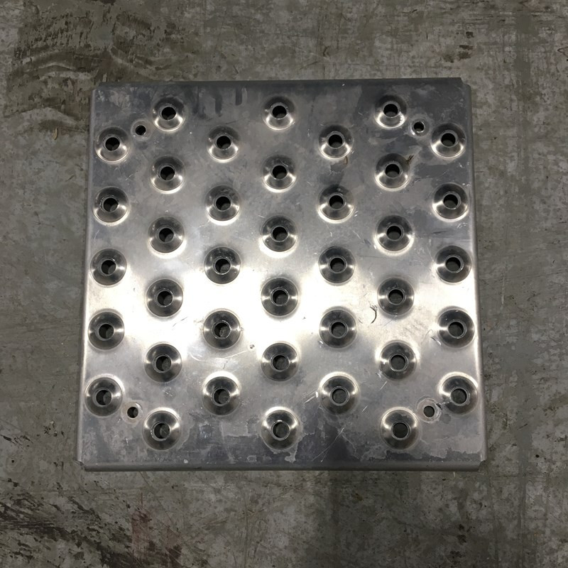 Freightliner Deck Plate 2272421002 (651-10564)