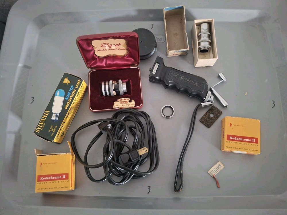 Wittnauer Cine-Twin Model WD 400 With Case And Accessories, Untested