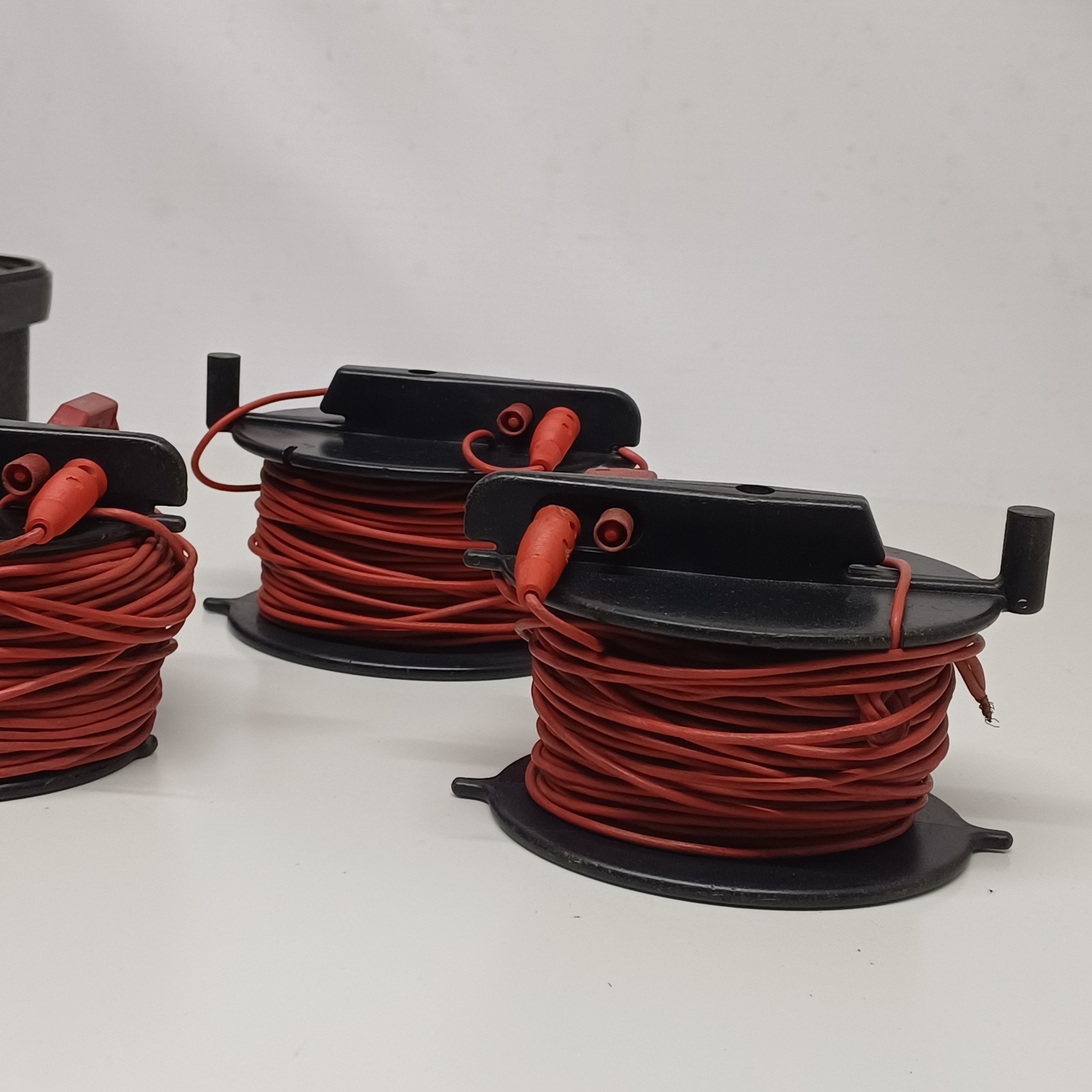 Fluke 1623 Earth Ground Resistance Tester Kit GEO w/ Leads & Case