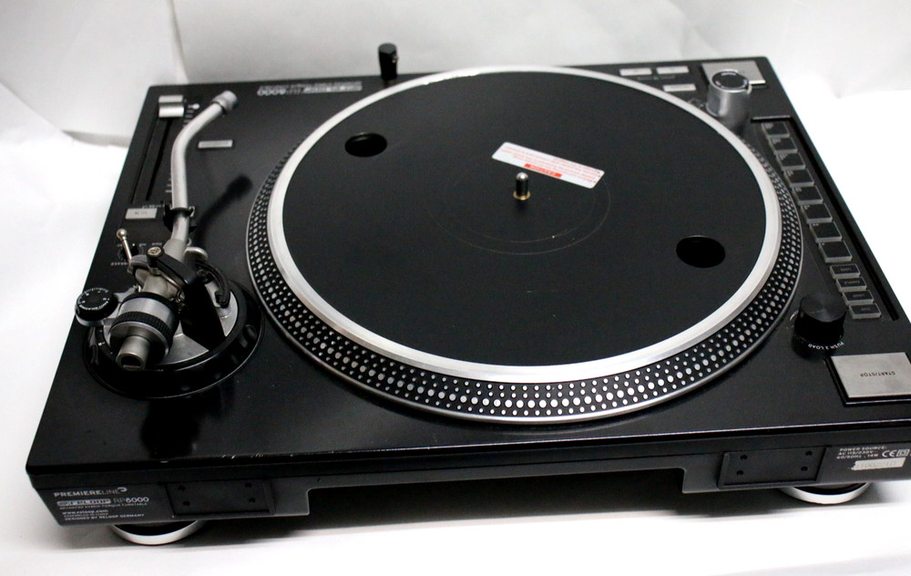 Reloop RP8000 DJ Turntable Upper Torque advanced Hybrid turntable